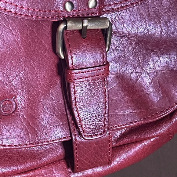 BORN Genuine Leather Red Wine Colored Crossbody Bag with Belt Buckle Hardware - Picture 11 of 11